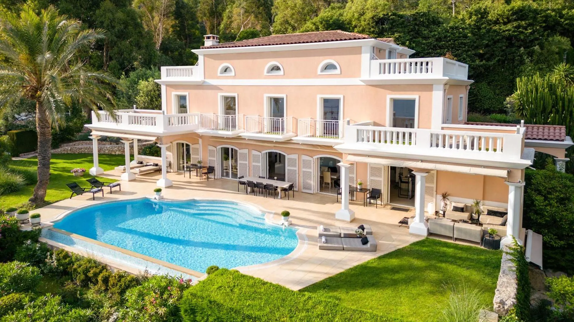 Villa Monaco - Luxury Living In Cap D'Ail With Bentley, Butler And Heated Pool