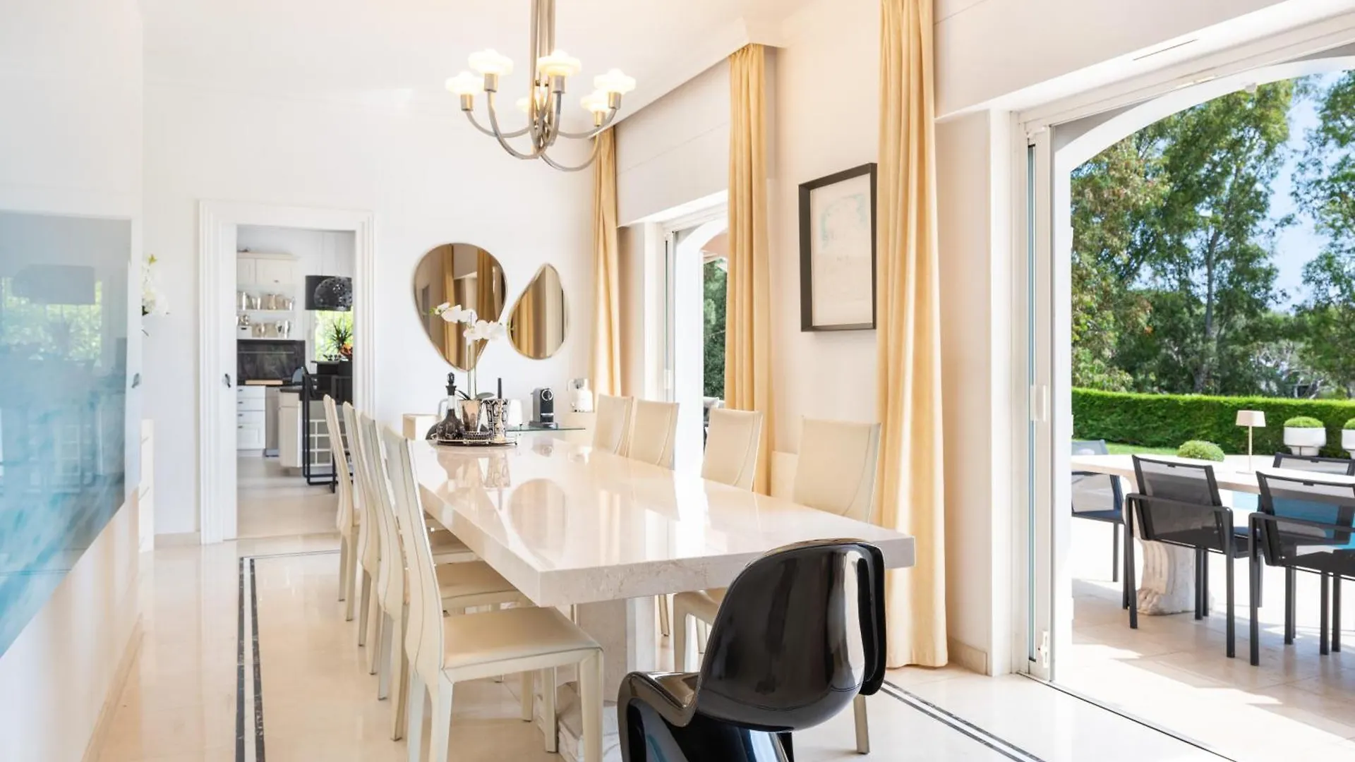 Villa Monaco - Luxury Living In Cap D'Ail With Bentley, Butler And Heated Pool
