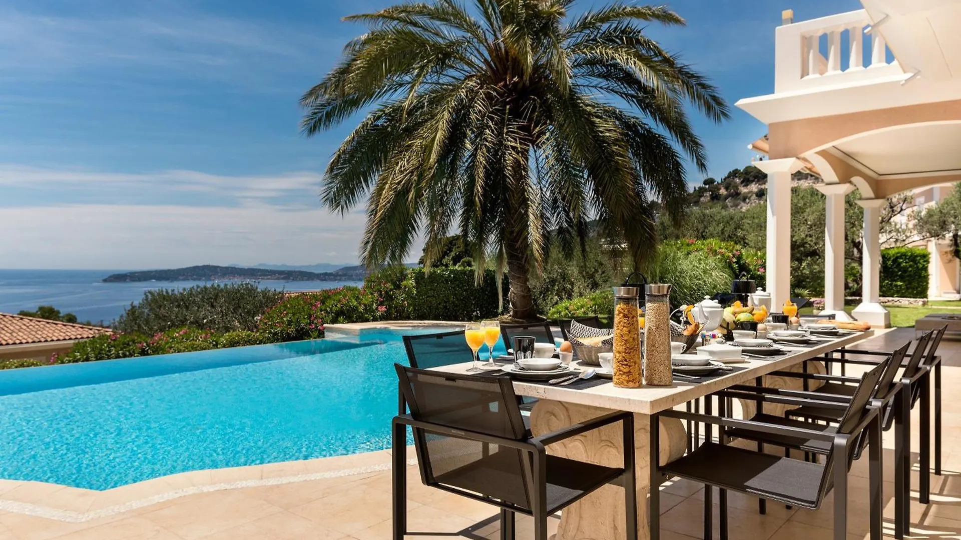Villa Monaco - Luxury Living In Cap D'Ail With Bentley, Butler And Heated Pool
