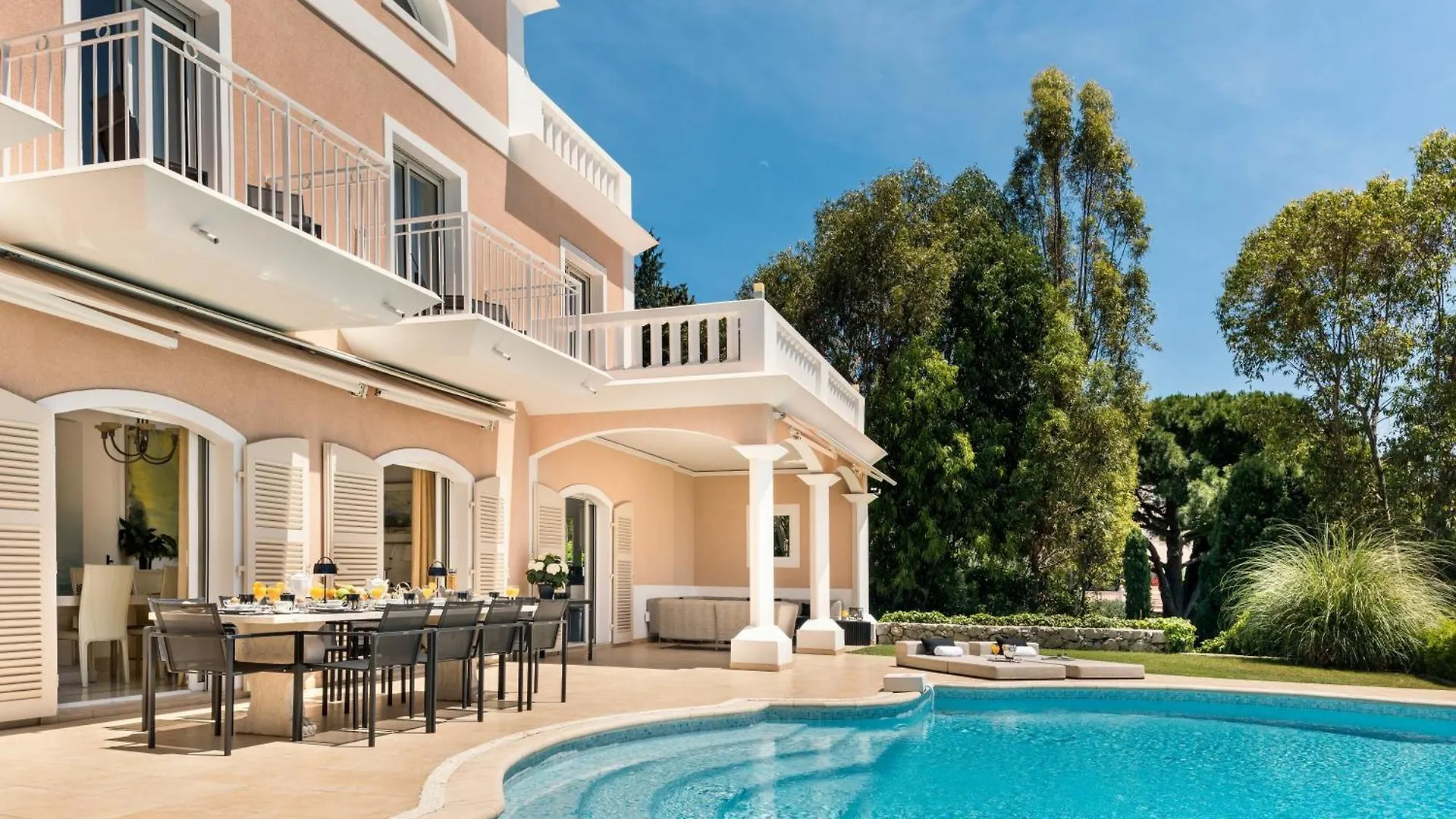 Villa Monaco - Luxury Living In Cap D'Ail With Bentley, Butler And Heated Pool