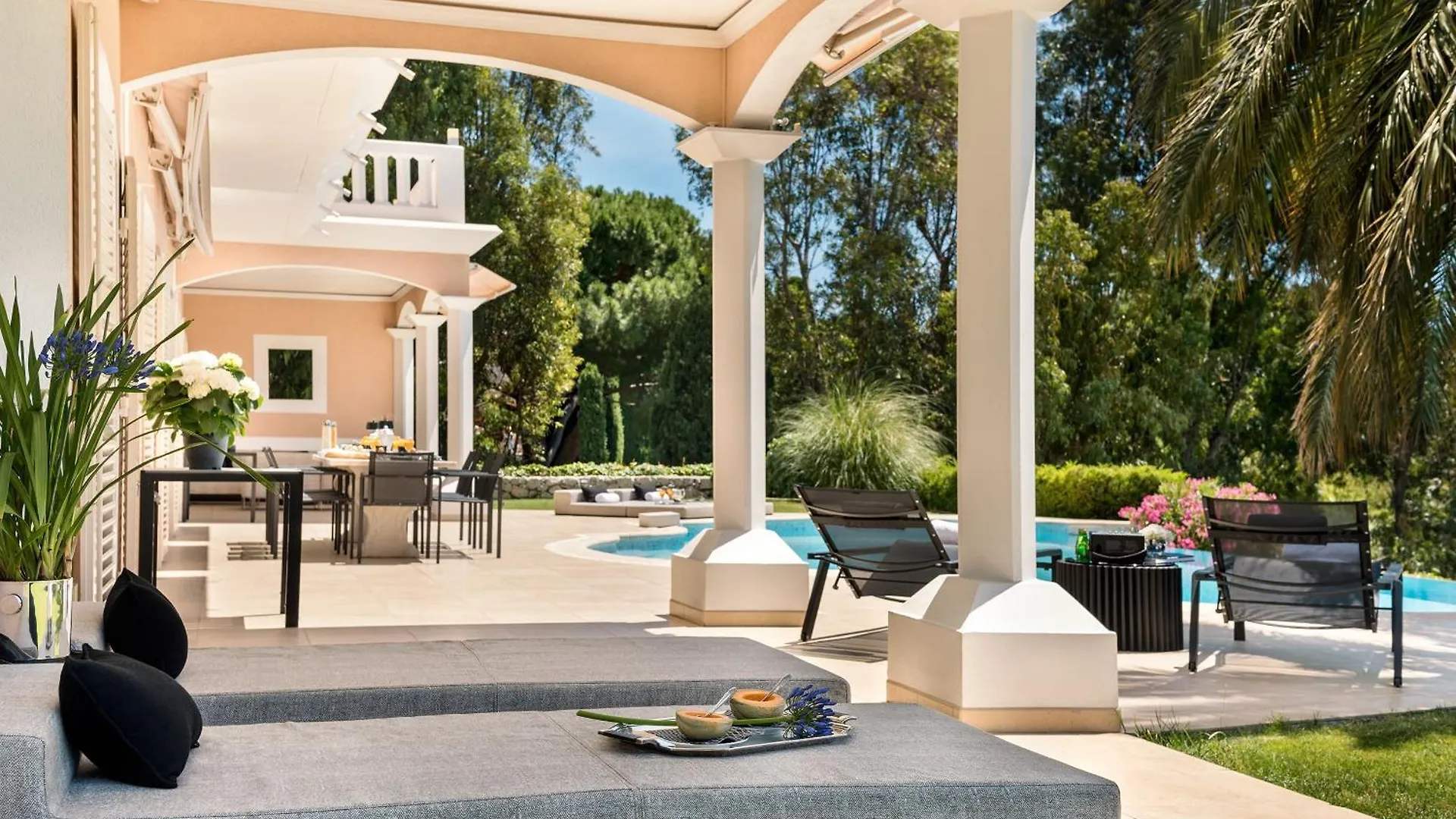 Villa Monaco - Luxury Living In Cap D'Ail With Bentley, Butler And Heated Pool
